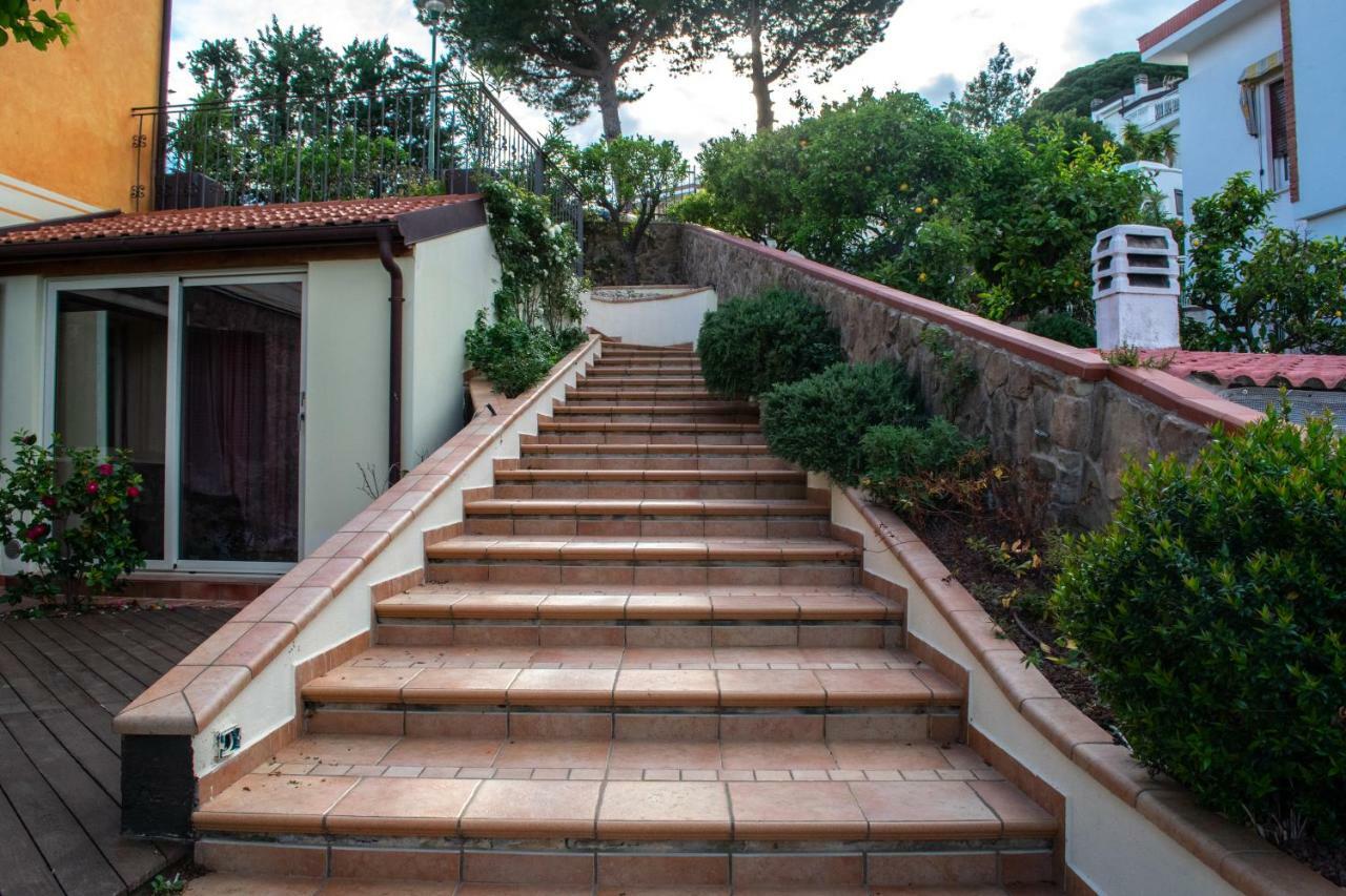 Villa Pineland Borghetto Santo Spirito Exterior photo