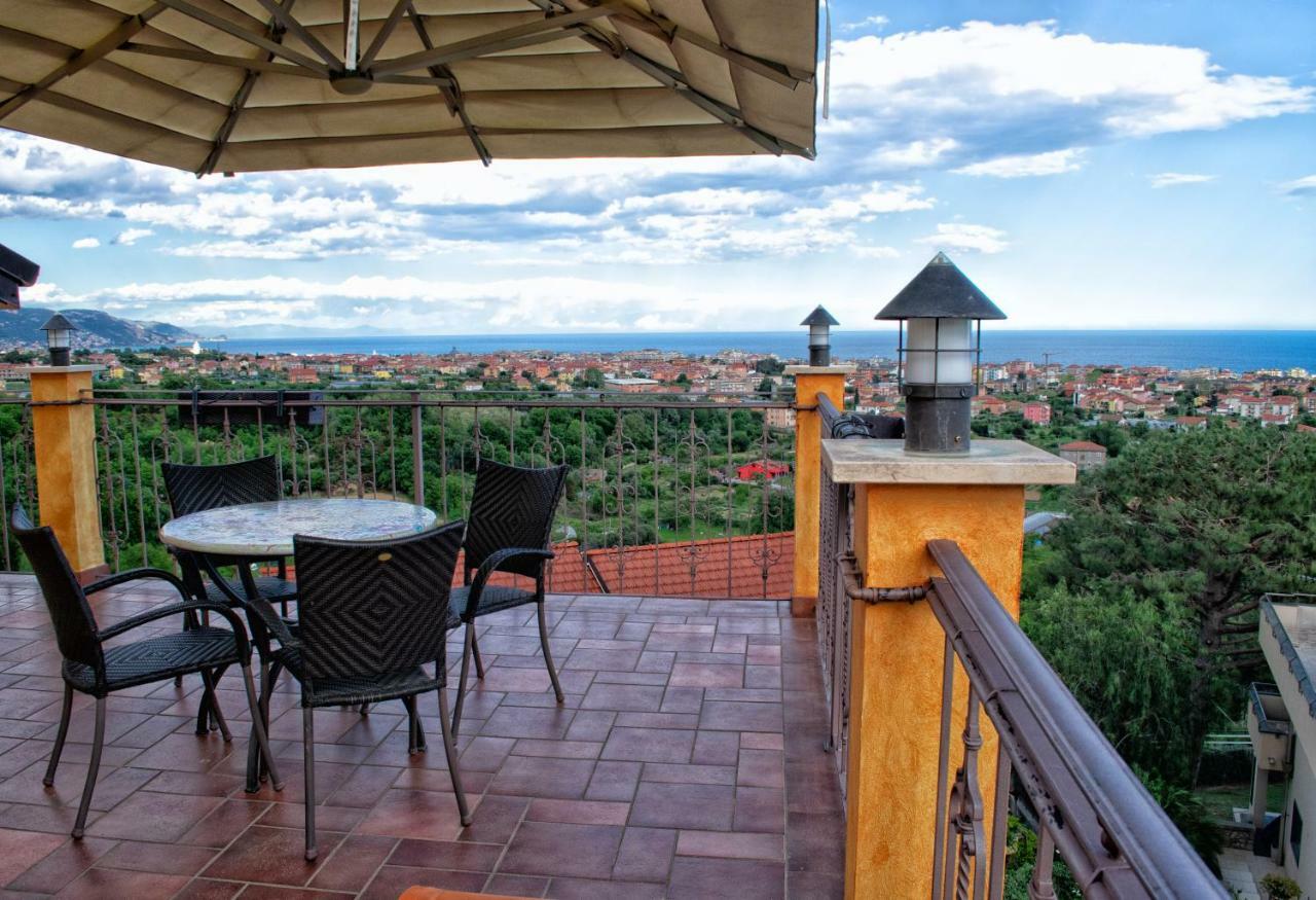 Villa Pineland Borghetto Santo Spirito Exterior photo